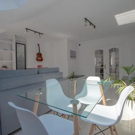 Apartamento En Pleno Centro, Con Vistas Al Mar Apartamento *