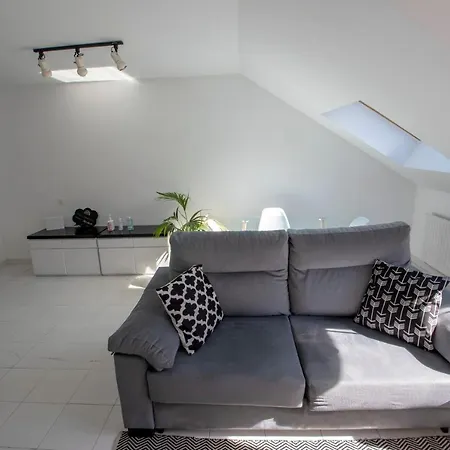 Apartamento En Pleno Centro, Con Vistas Al Mar